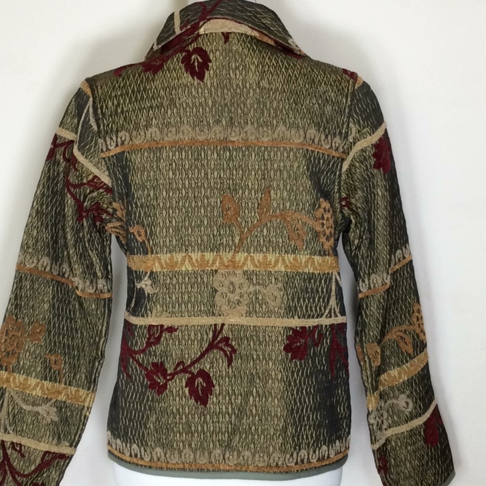 It’s Reversible! Click To See The Other Side! - image 4